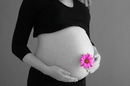 芳香疗法专业论文《怀孕时期的芳香疗法》